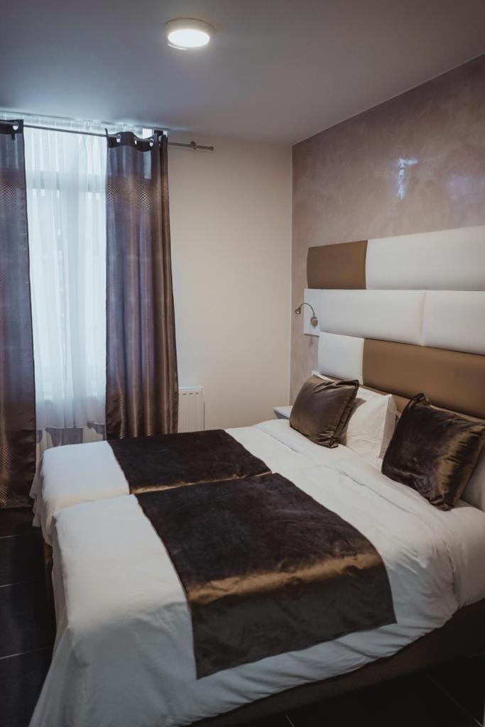Jette Hotel Onyx Expo מראה חיצוני תמונה