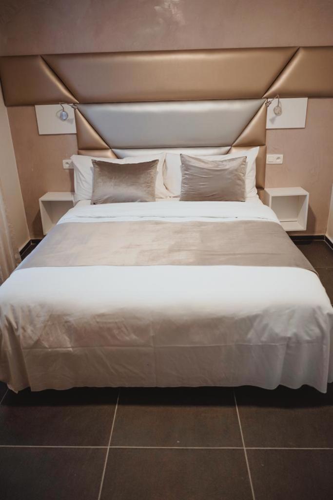 Jette Hotel Onyx Expo מראה חיצוני תמונה